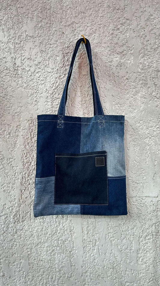 Parisukat Tote Bag