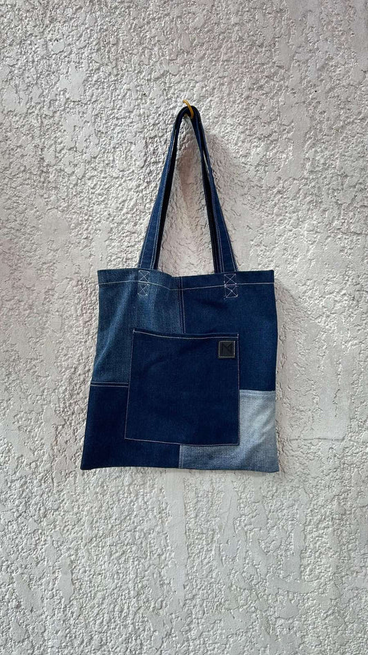 Parisukat Tote Bag